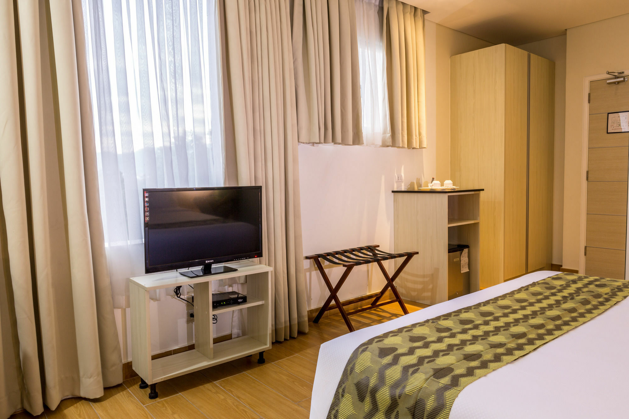 Hamersons Hotel Cebu Bagian luar foto